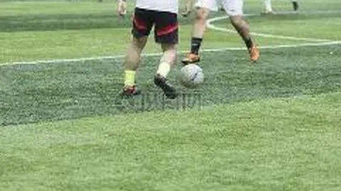 独家爆料：曼联今夏巨资引援在即，瞄准沃顿与安德森，或刷新转会纪录！