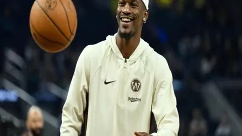 豪泽33分制胜，凯尔特人逆袭爵士